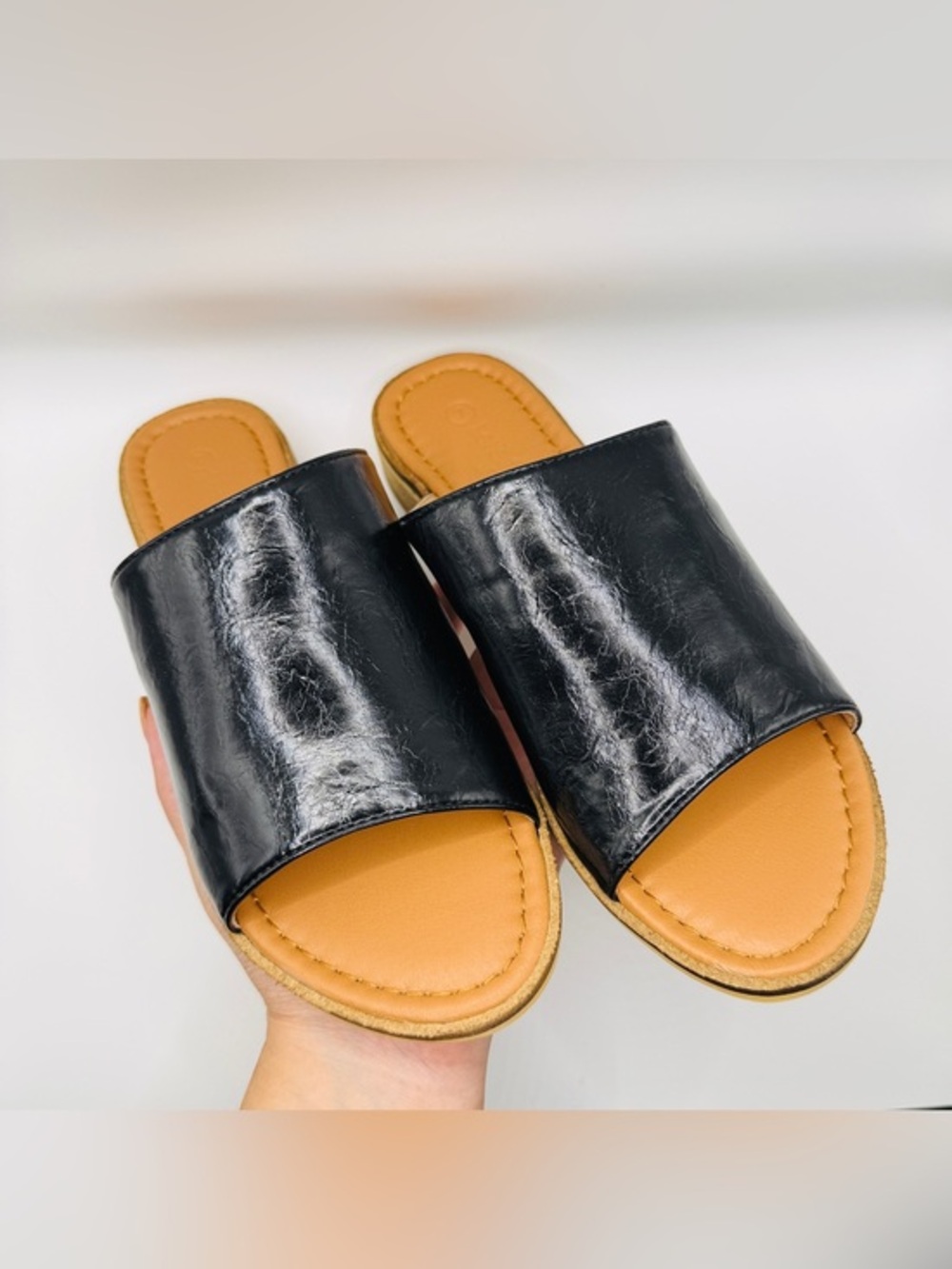 NWT Black Leather Open-Toe Slide Mule - Sleek Everyday Comfort - Size 7